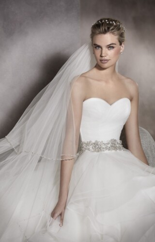 suknia slubna pronovias ALBANIA
