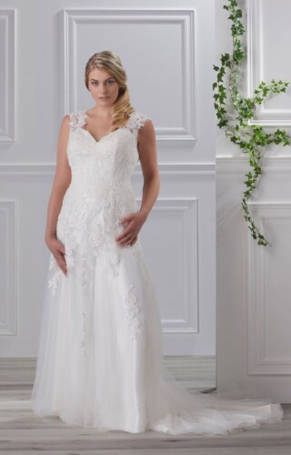 suknia slubna tres chic 8258