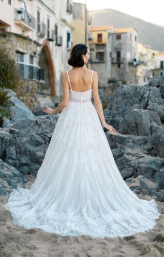 suknia slubna allure bridals F208 Lakyn