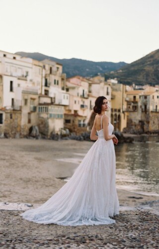 suknia slubna allure bridals F208 Lakyn