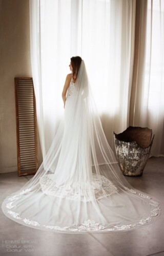 suknia slubna Herms Bridal Gallur with Gallur Veil